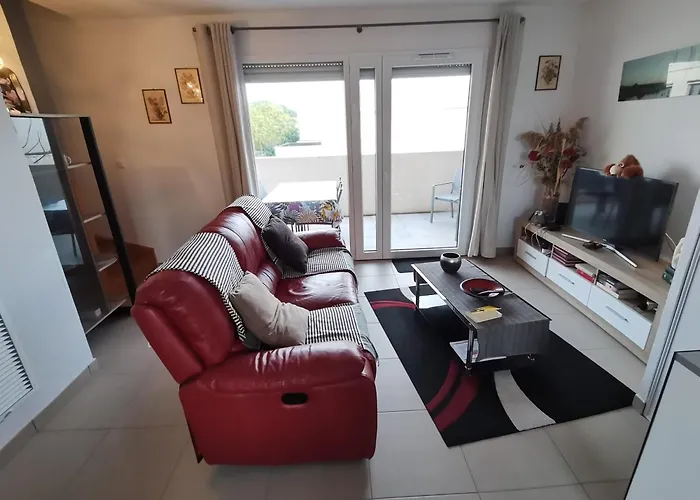 Apartment Cosy A Valras-plage 5 Min A Pied De La Climatise 2 Terrasse Sérignan