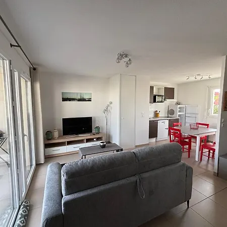 Cosy A Valras-plage 5 Min A Pied De La Climatise 2 Terrasse Lägenhet