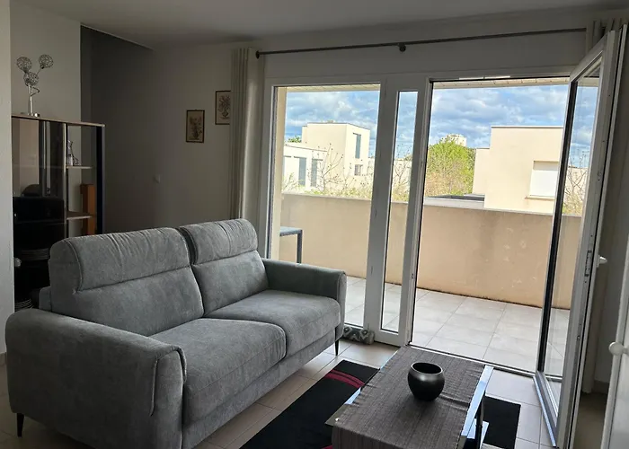 Cosy A Valras-plage 5 Min A Pied De La Climatise 2 Terrasse Apartment